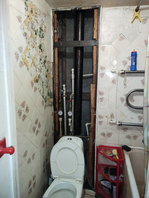 Продам трехкомнатную (3-комн.) квартиру, Новаторов б-р, 10, Санкт-Петербург г