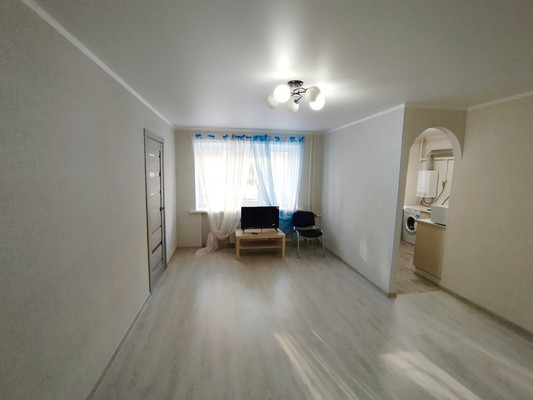 Продам двухкомнатную (2-комн.) квартиру, Пионерская ул, 2, Бородино д