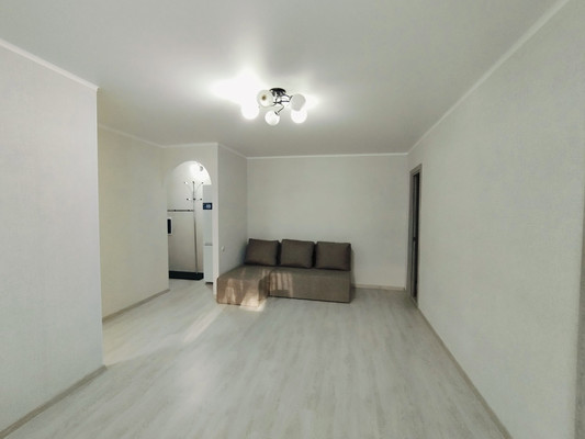 Продам двухкомнатную (2-комн.) квартиру, Пионерская ул, 2, Бородино д