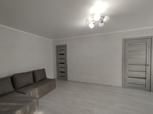 Продам двухкомнатную (2-комн.) квартиру, Пионерская ул, 2, Бородино д