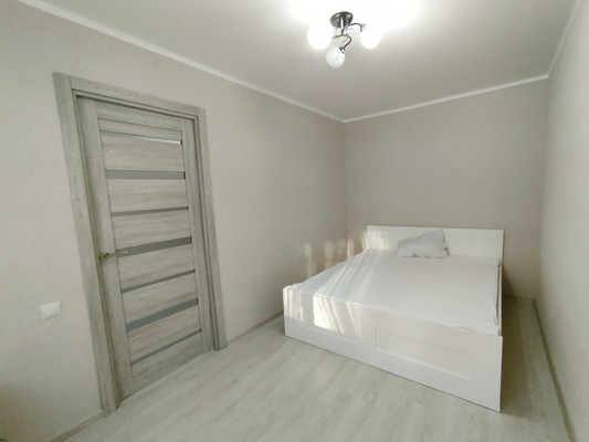 Продам двухкомнатную (2-комн.) квартиру, Пионерская ул, 2, Бородино д