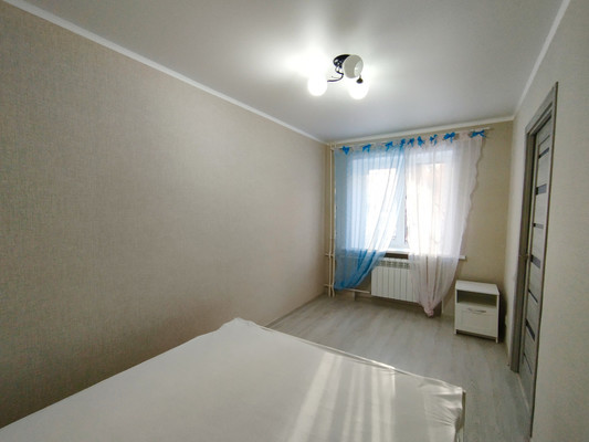 Продам двухкомнатную (2-комн.) квартиру, Пионерская ул, 2, Бородино д