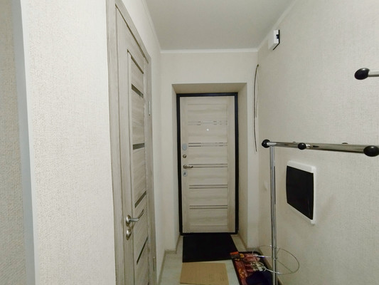 Продам двухкомнатную (2-комн.) квартиру, Пионерская ул, 2, Бородино д