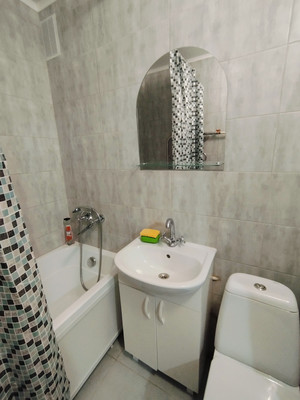 Продам двухкомнатную (2-комн.) квартиру, Пионерская ул, 2, Бородино д