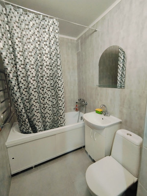 Продам двухкомнатную (2-комн.) квартиру, Пионерская ул, 2, Бородино д