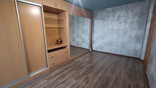 Сдам комнату в 2-комн. квартире, Большевиков пр-кт, 49к1, Санкт-Петербург г