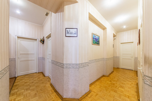 Продам многокомнатную квартиру, Большая Монетная ул, 29, Санкт-Петербург г