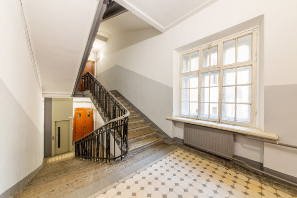 Продам многокомнатную квартиру, Большая Монетная ул, 29, Санкт-Петербург г