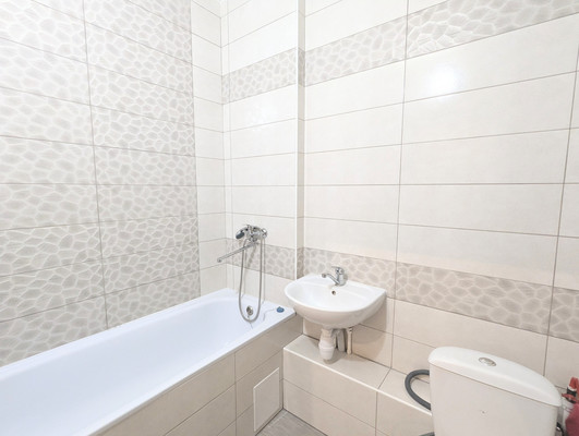 Продам двухкомнатную (2-комн.) квартиру, Тургенева ул, 33д, Пермь г