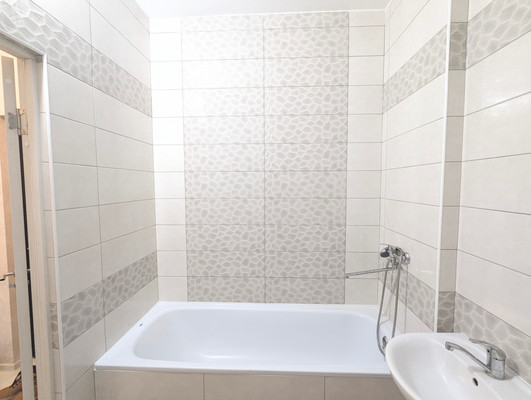 Продам двухкомнатную (2-комн.) квартиру, Тургенева ул, 33д, Пермь г