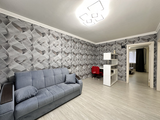 Продам двухкомнатную (2-комн.) квартиру, Внуковский мкр, 12, Дмитров г