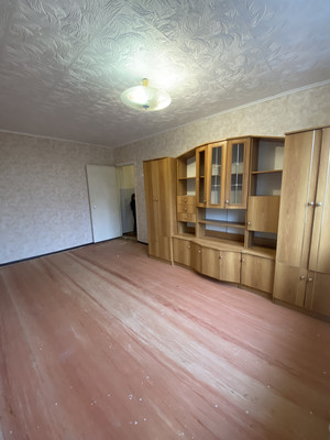 Продам трехкомнатную (3-комн.) квартиру, 76 км, 41, Дмитров г