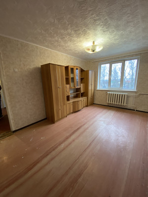 Продам трехкомнатную (3-комн.) квартиру, 76 км, 41, Дмитров г