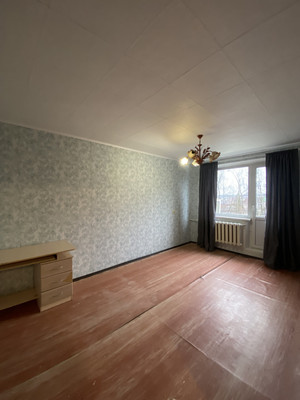 Продам трехкомнатную (3-комн.) квартиру, 76 км, 41, Дмитров г