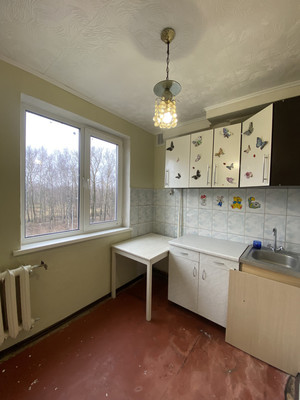 Продам трехкомнатную (3-комн.) квартиру, 76 км, 41, Дмитров г