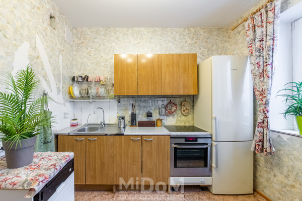 Продам трехкомнатную (3-комн.) квартиру, Арсенальная ул, 1, Новое Девяткино д