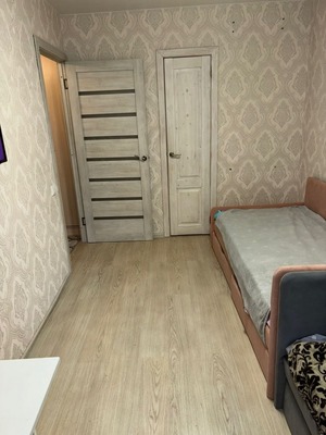 Продам двухкомнатную (2-комн.) квартиру, 8, Тельмана п