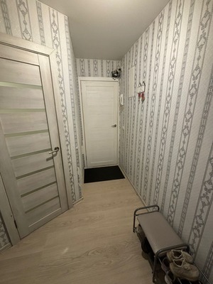 Продам двухкомнатную (2-комн.) квартиру, 8, Тельмана п