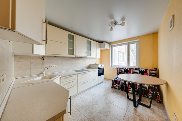 Продам трехкомнатную (3-комн.) квартиру, Дмитриева ул, 4, Балашиха г