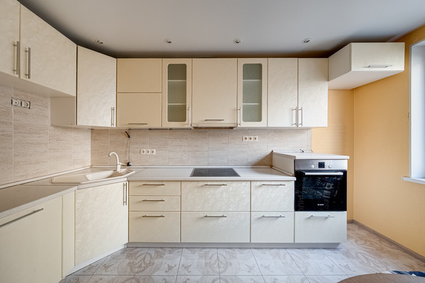 Продам трехкомнатную (3-комн.) квартиру, Дмитриева ул, 4, Балашиха г