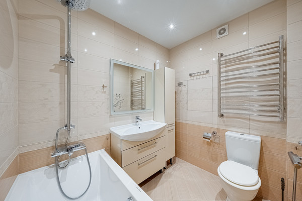 Продам трехкомнатную (3-комн.) квартиру, Дмитриева ул, 4, Балашиха г