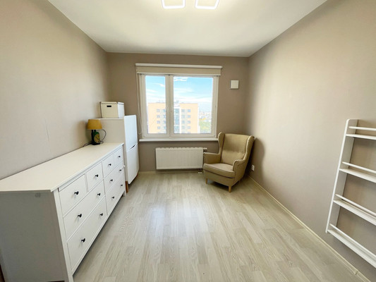 Сдам трехкомнатную (3-комн.) квартиру, Лидии Зверевой ул, 3к1, Санкт-Петербург г