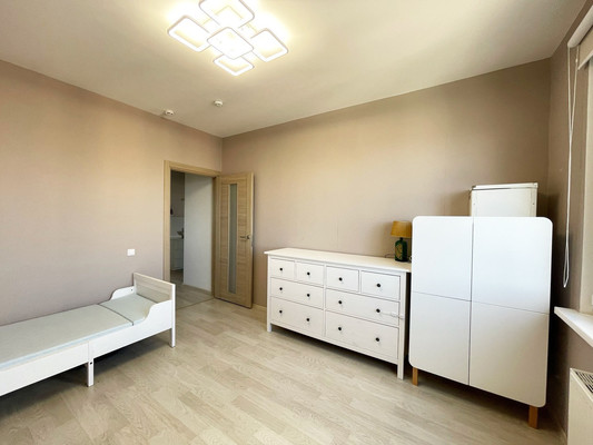 Сдам трехкомнатную (3-комн.) квартиру, Лидии Зверевой ул, 3к1, Санкт-Петербург г