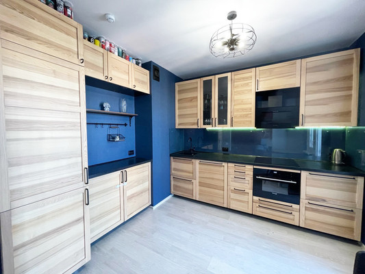 Сдам трехкомнатную (3-комн.) квартиру, Лидии Зверевой ул, 3к1, Санкт-Петербург г