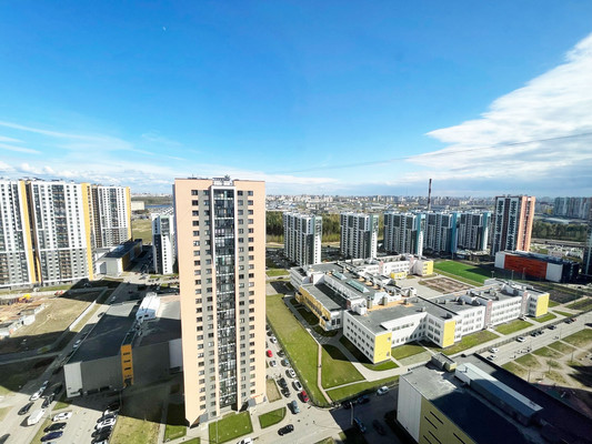 Сдам трехкомнатную (3-комн.) квартиру, Лидии Зверевой ул, 3к1, Санкт-Петербург г