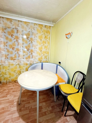 Сдам двухкомнатную (2-комн.) квартиру, Дикопольцева ул, 31к6, Комсомольск-на-Амуре г