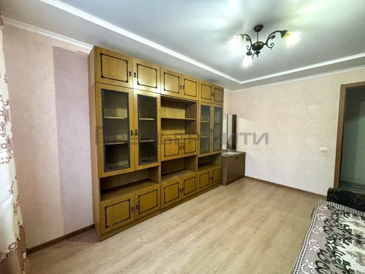 Продам двухкомнатную (2-комн.) квартиру, Воинский пер, 6, Калуга г