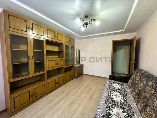 Продам двухкомнатную (2-комн.) квартиру, Воинский пер, 6, Калуга г