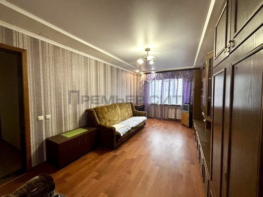 Продам двухкомнатную (2-комн.) квартиру, Воинский пер, 6, Калуга г