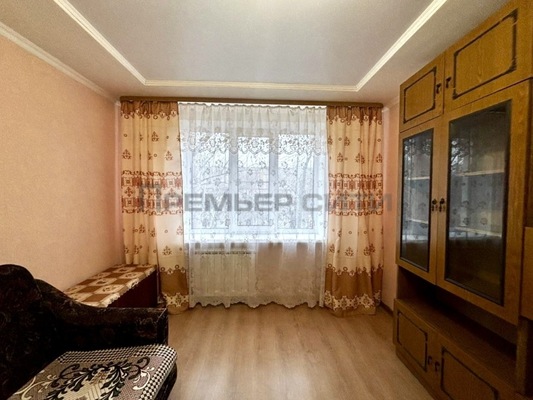 Продам двухкомнатную (2-комн.) квартиру, Воинский пер, 6, Калуга г