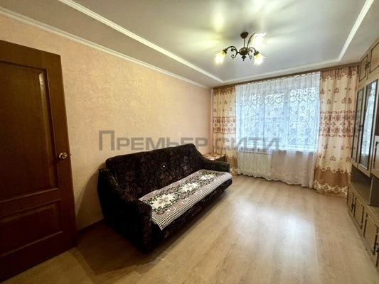 Продам двухкомнатную (2-комн.) квартиру, Воинский пер, 6, Калуга г