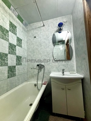 Продам двухкомнатную (2-комн.) квартиру, Воинский пер, 6, Калуга г