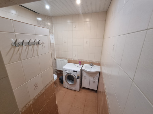 Продам двухкомнатную (2-комн.) квартиру, Лесная 2-я ул, 30, Хотьково г