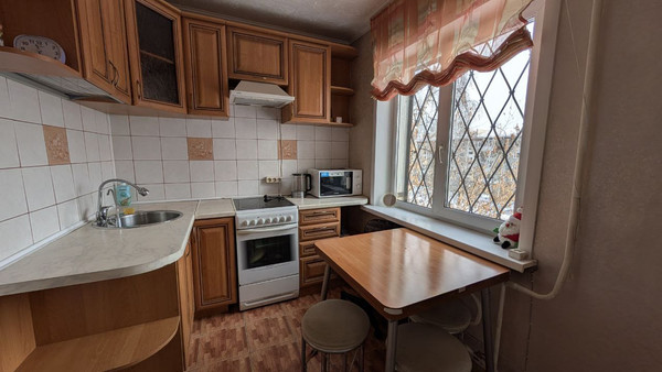 Продам двухкомнатную (2-комн.) квартиру, Юбилейный мкр, 67, Иркутск г