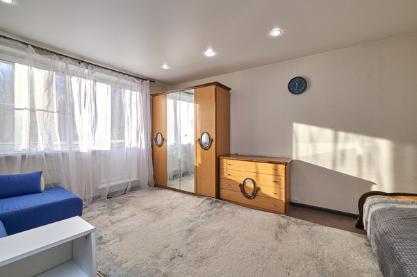 Продам однокомнатную (1-комн.) квартиру, Староватутинский проезд, 15, Москва г