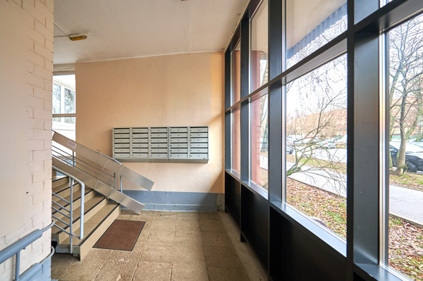 Продам однокомнатную (1-комн.) квартиру, Староватутинский проезд, 15, Москва г