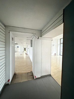 Сдам коммерческое помещение 503 м2, КИМа пр-кт, 4В, Санкт-Петербург г