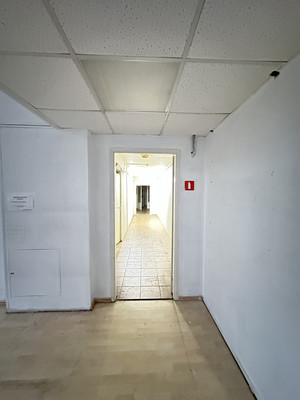 Сдам коммерческое помещение 503 м2, КИМа пр-кт, 4В, Санкт-Петербург г