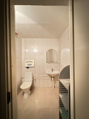 Сдам коммерческое помещение 503 м2, КИМа пр-кт, 4В, Санкт-Петербург г