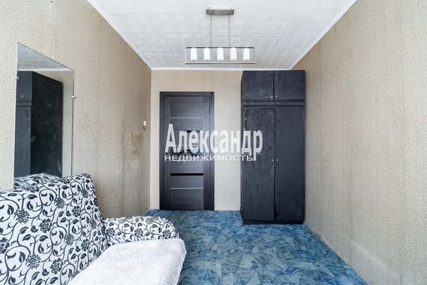 Продам многокомнатную квартиру, Лесная ул, 2, Кобралово п