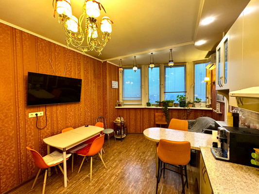 Продам трехкомнатную (3-комн.) квартиру, Интернациональная ул, 16, Шатурторф п