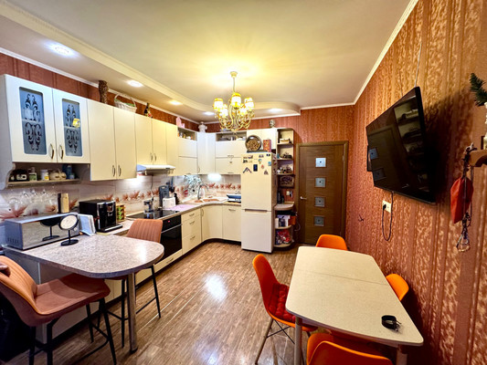 Продам трехкомнатную (3-комн.) квартиру, Интернациональная ул, 16, Шатурторф п