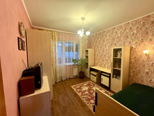 Продам трехкомнатную (3-комн.) квартиру, Интернациональная ул, 16, Шатурторф п