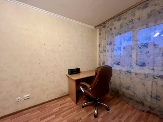 Продам однокомнатную (1-комн.) квартиру, Пушкинская ул, 7ак1, Шушары п