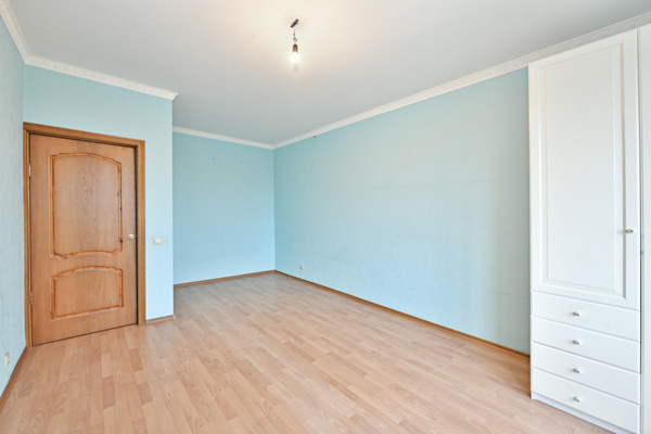 Продам трехкомнатную (3-комн.) квартиру, Заречная ул, 25, Полтево д