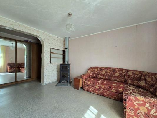 Продам дом, Советский пр-кт, 177а, Ульяновка гп, 0 км от города